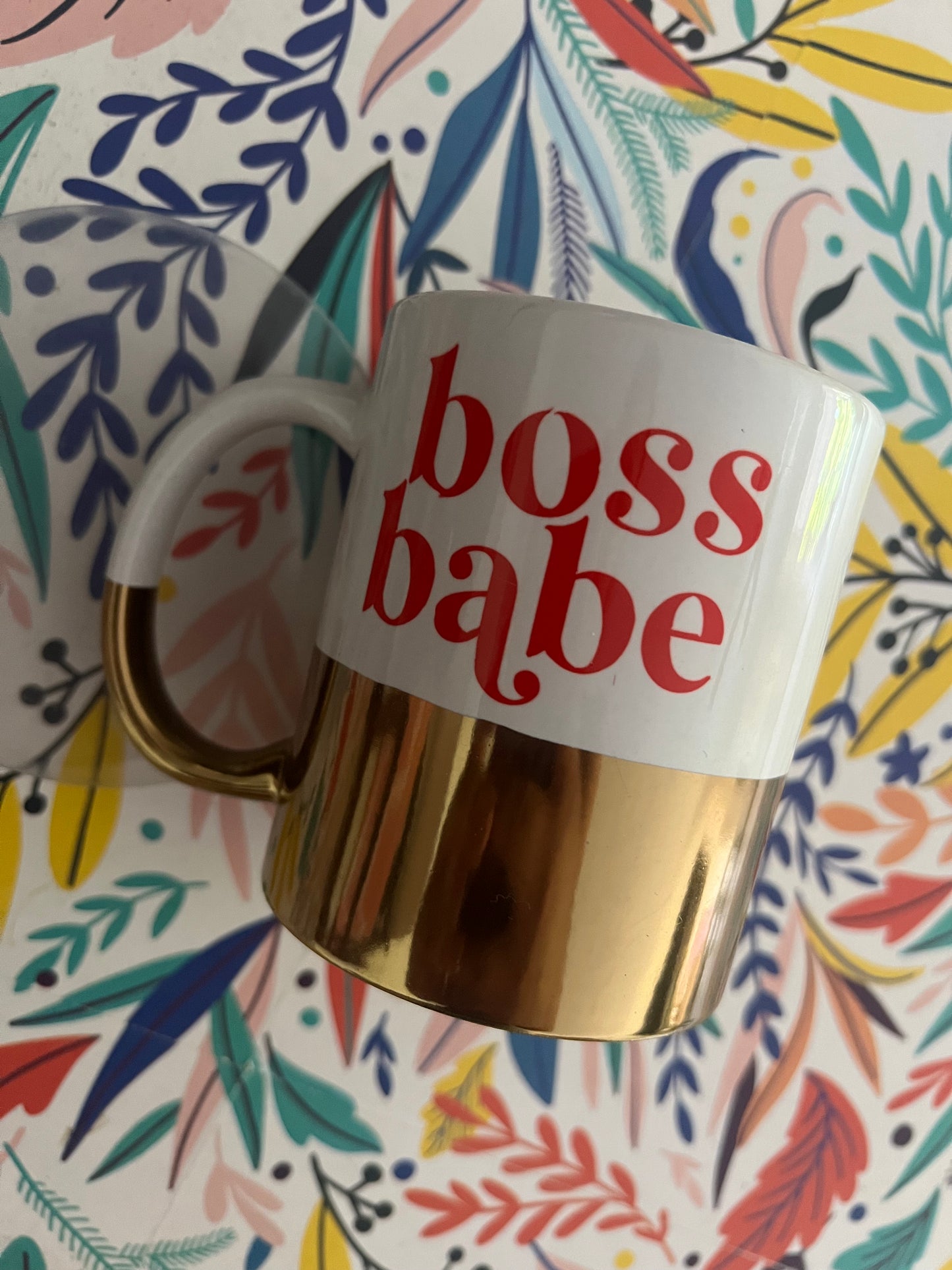 Taza “Boss Babe” — Edición Gold ✨