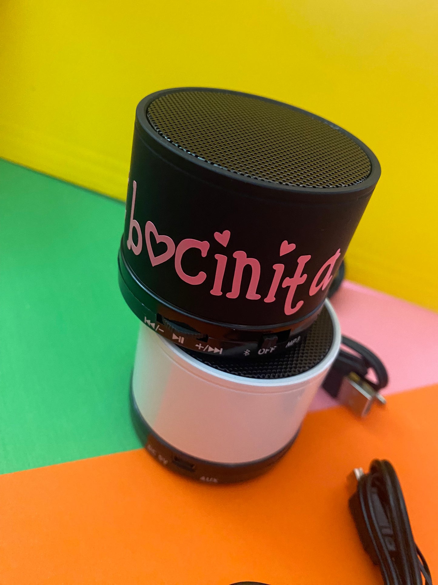 Mom bluetooth, mini speaker.