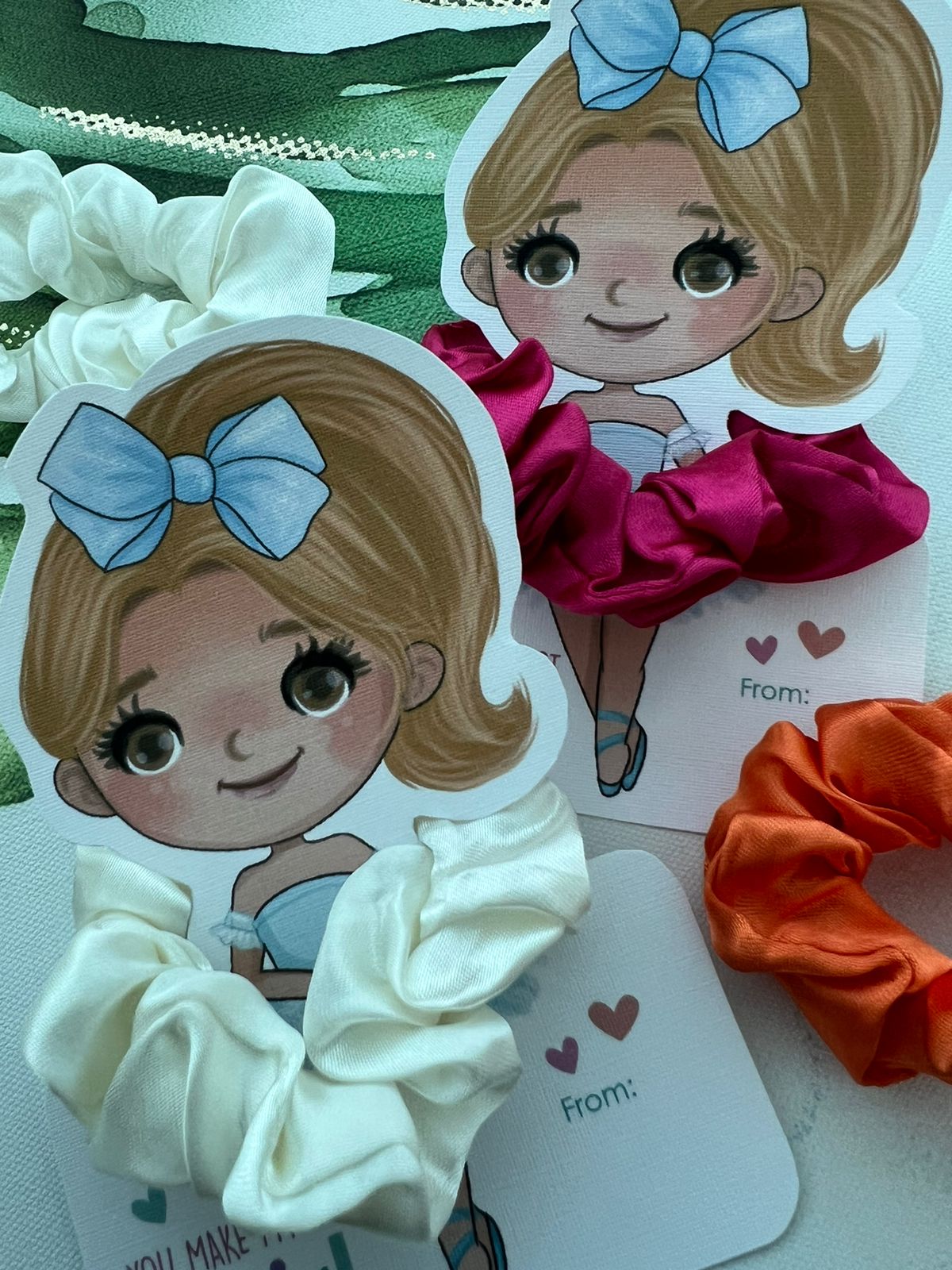 You make my heart TWIRL + Scrunchie.