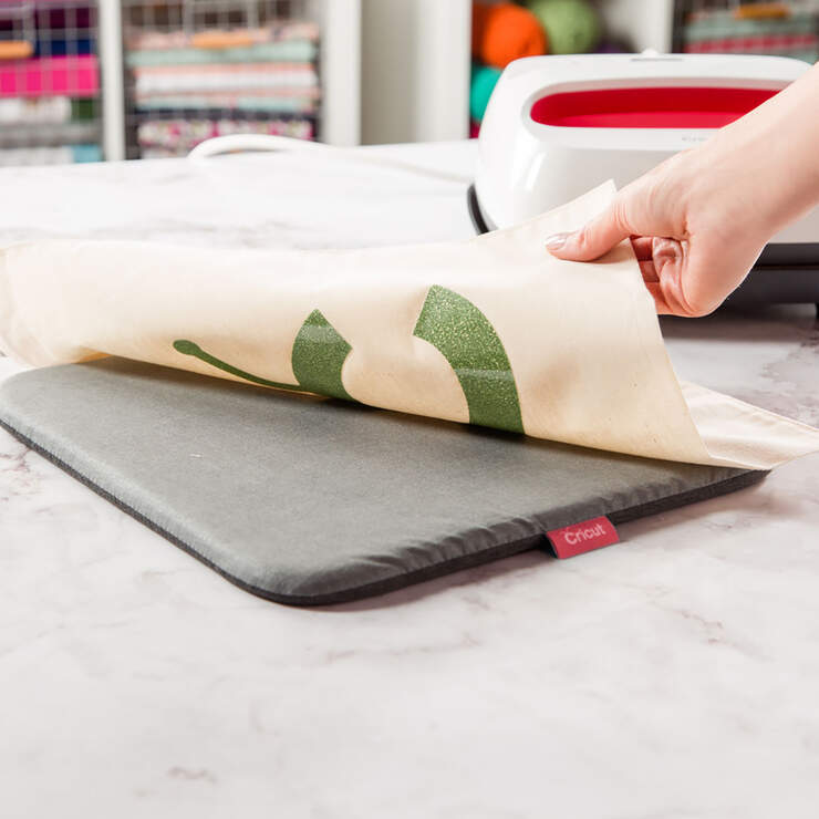 Cricut EasyPress Mat, 12" x 12"