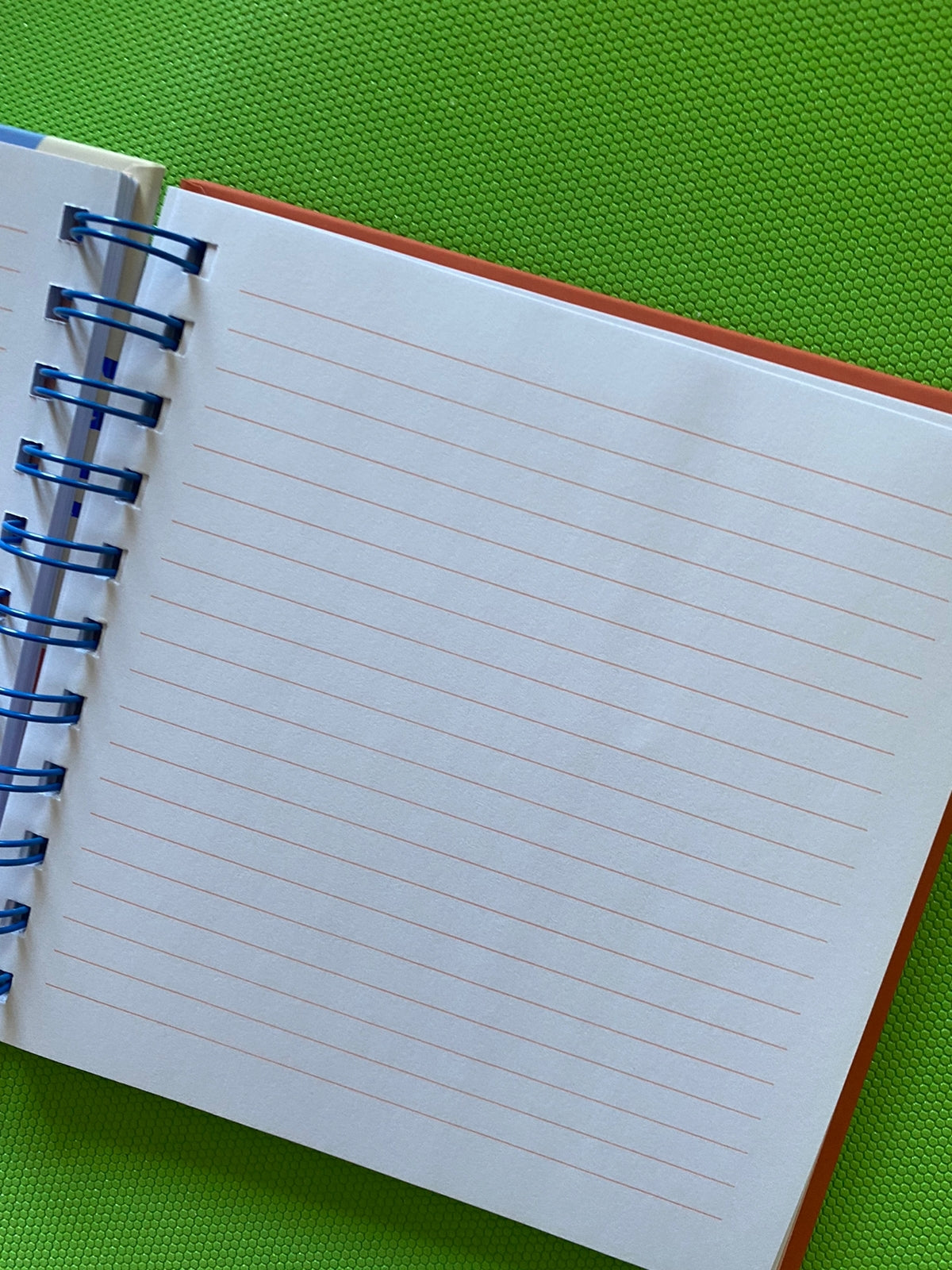 Go with the flow - Libreta Rayada.