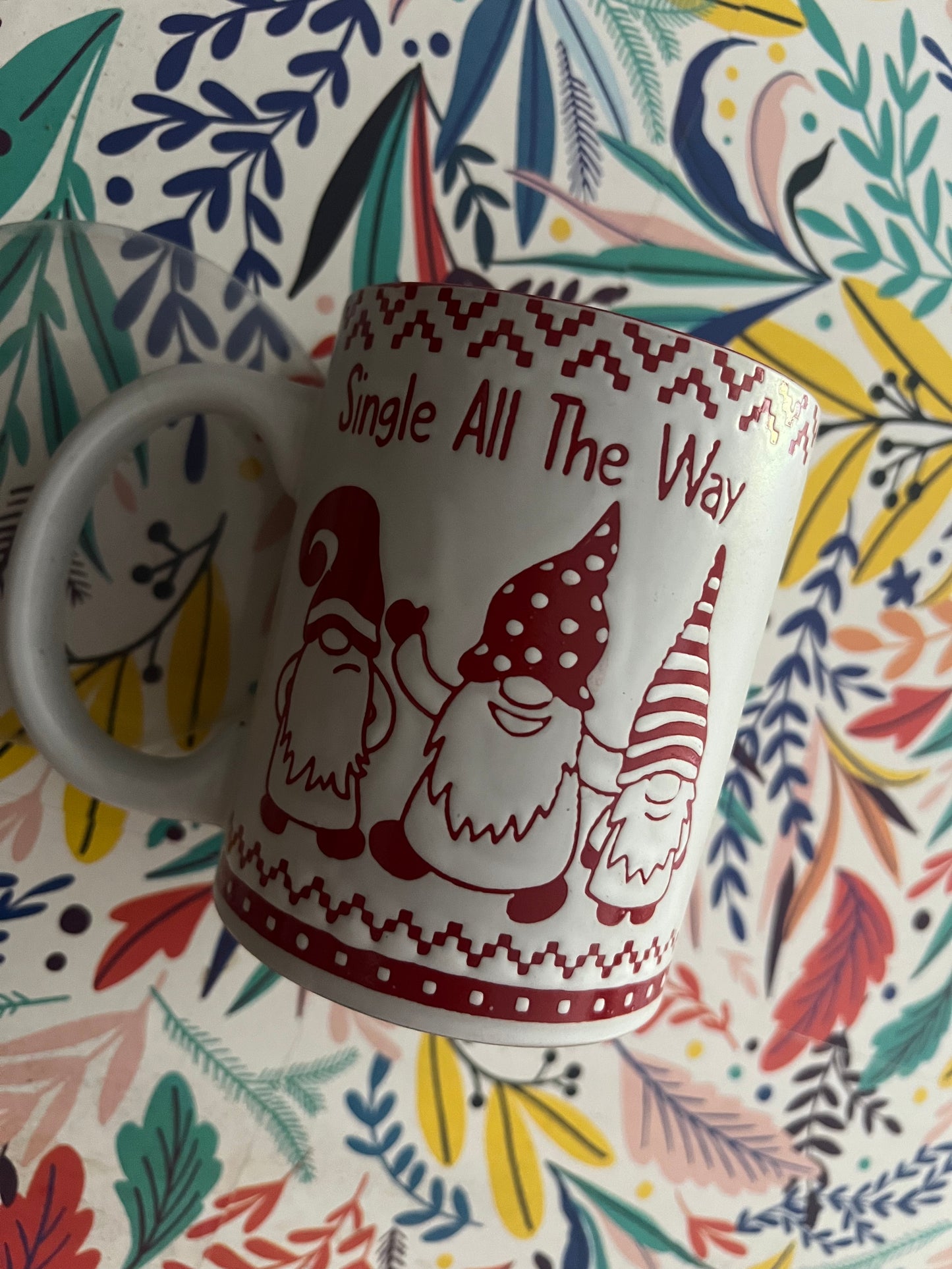 Taza “Single All The Way” – Navidad Edition 🎄😂