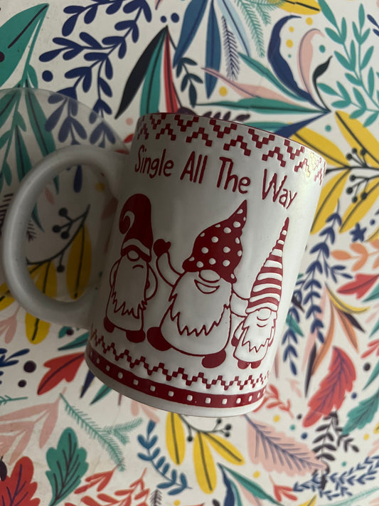 Taza “Single All The Way” – Navidad Edition 🎄😂